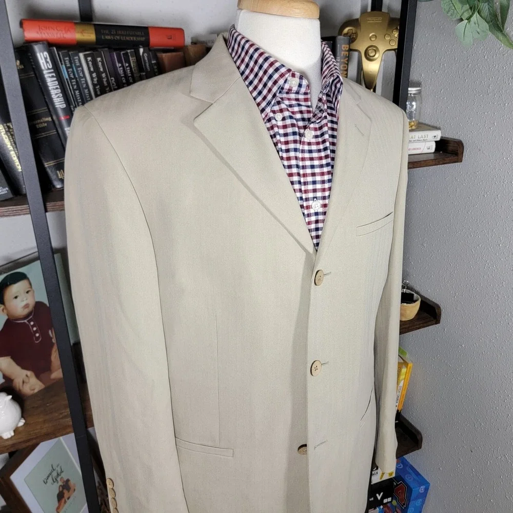 Joseph Feiss Mens Sport Coat Blazer Three Button Beige Herringbone Silk Size 40R